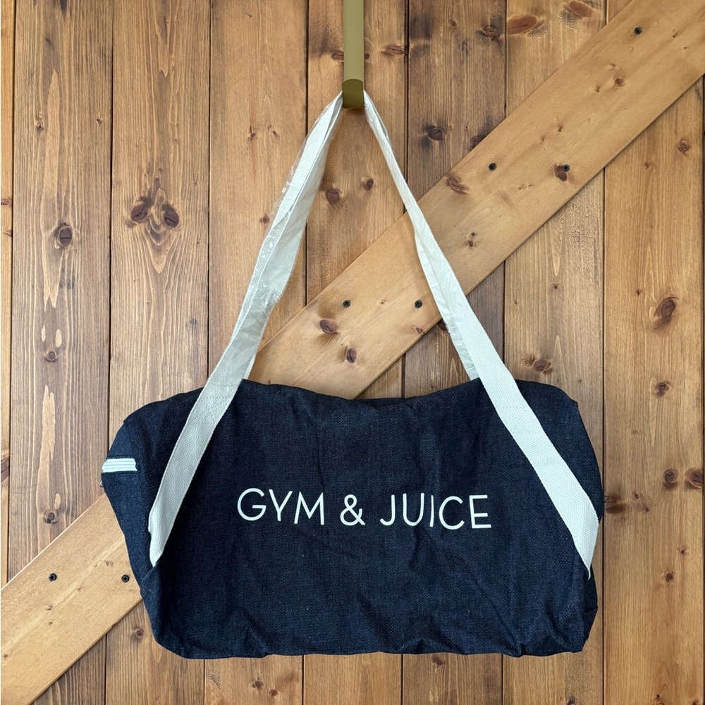 NWOT Gym & Juice Gym Bag in Dark Denim Color